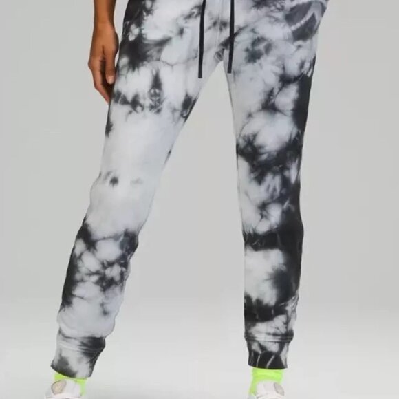 Lululemon Warm Down Jogger Size 4 ECSO - Picture 2 of 3